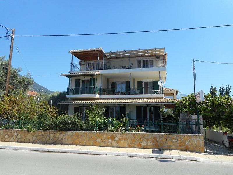 Zotos Studios Vasiliki Exterior foto